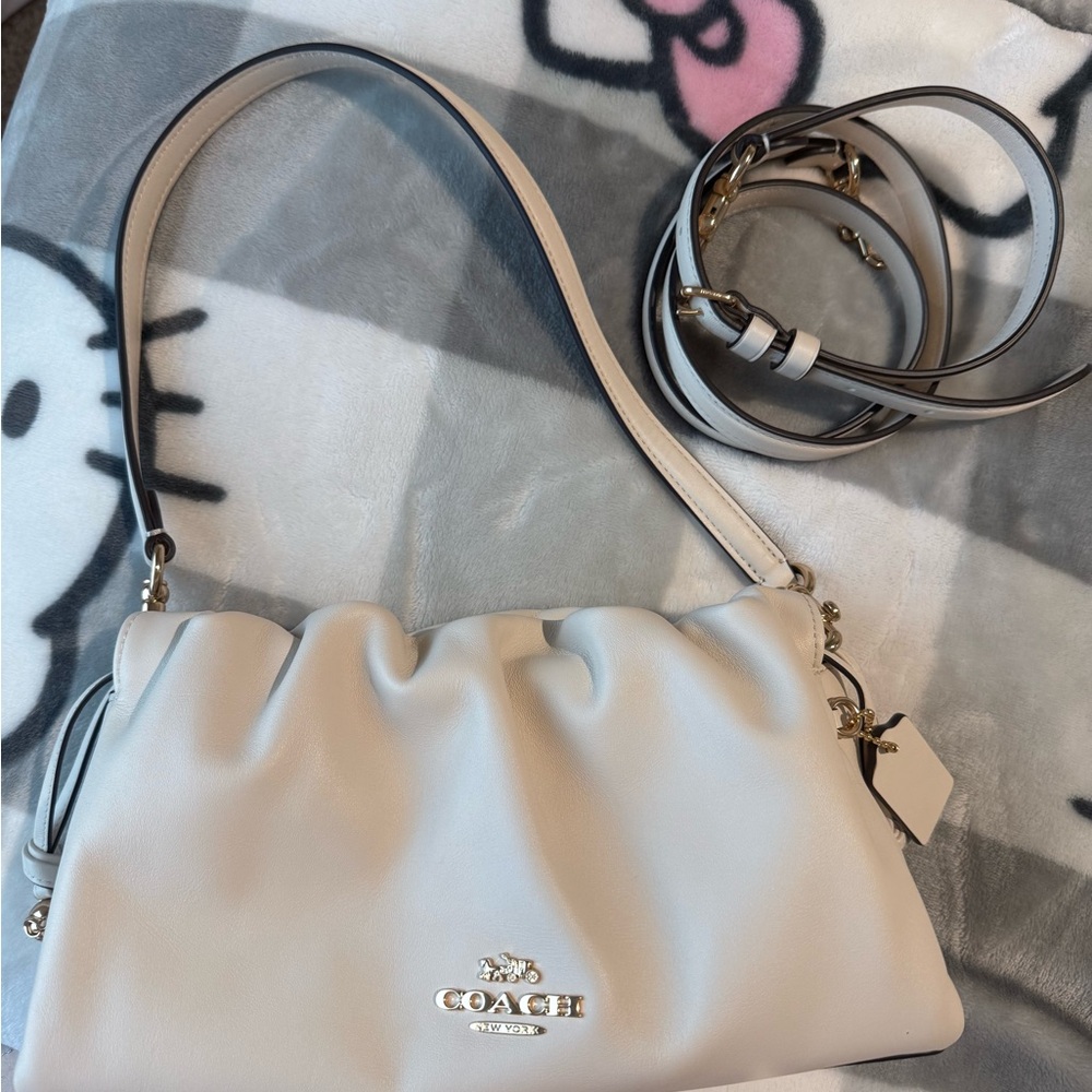 Coach Faye Shoulder Bag - Chalk ✨